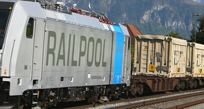 KfW IPEX-Bank and HSH Nordbank finance 40 electric locomotives for Railpool Group