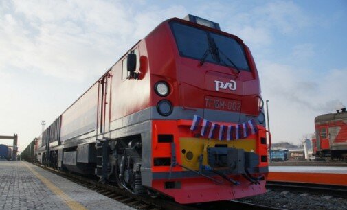 New Sinara TG16M series two-section locomotive on trials